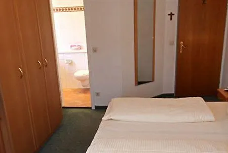 Roter Hahn - Hotel 3*