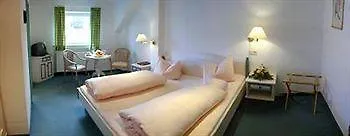 Roter Hahn - Hotel 3*