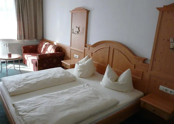 Roter Hahn - Hotel 3*