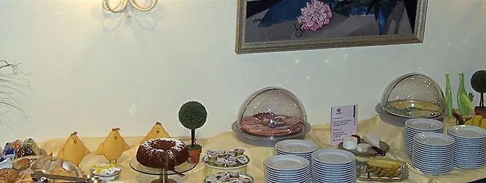 Roter Hahn - 3* جارمش بارتنكيرشن