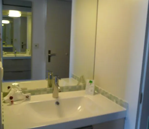 Roter Hahn - جارمش بارتنكيرشن